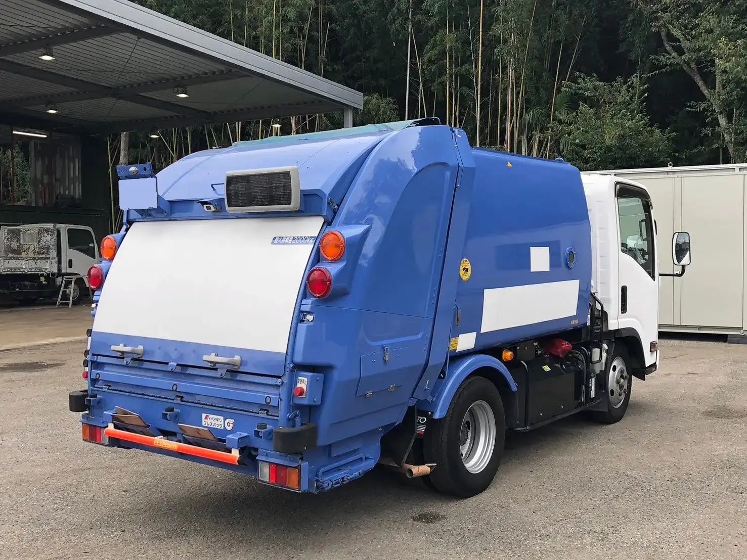 いすゞ エルフ 小型 パッカー車 プレス式 TFG-NMR82ZANの中古トラック画像3