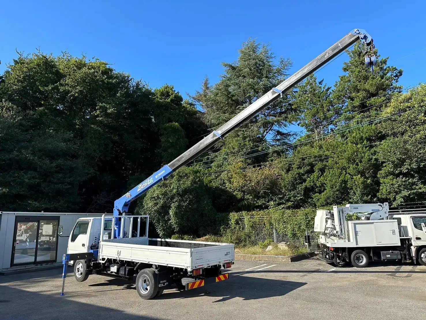 いすゞ エルフ 小型 クレーン付 4段 ラジコンの中古トラック画像5
