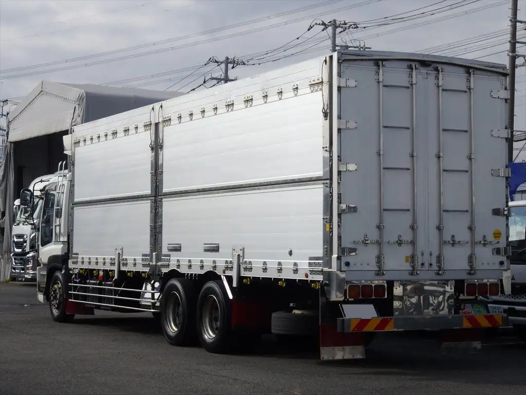 いすゞ ギガ 大型 特殊車両 QKG-CYL77A H26の中古トラック画像4