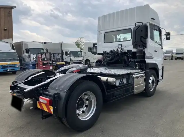 日産UD クオン 大型 トラクター ハイルーフ 1デフの中古トラック画像2