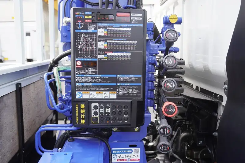 三菱 キャンター 小型 クレーン付 4段 ラジコンの中古トラック画像7