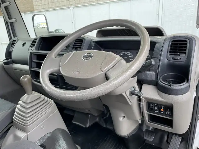日産 アトラス 小型 平ボディ 床鉄板 SDG-SZ5F24の中古トラック画像12