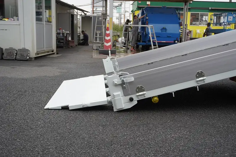 三菱 キャンター 小型 車両重機運搬 ラジコン ウインチの中古トラック画像7
