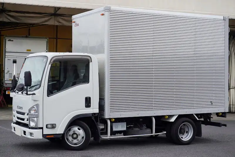 いすゞ エルフ 小型 アルミバン 3枚観音 TRG-NLR85AN の中古トラック【車両No.175631】