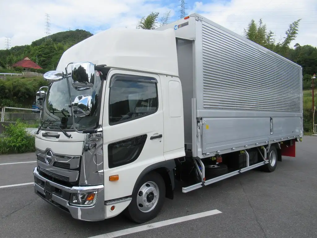 日野 レンジャー 中型/増トン ウイング エアサス ベッド の中古トラック【車両No.175648】