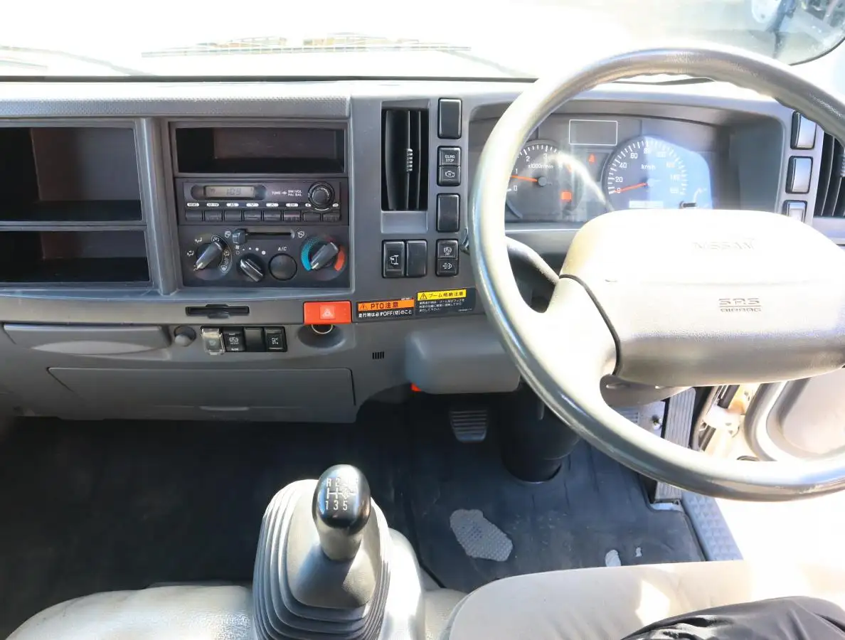 日産 アトラス 小型 クレーン付 4段 ラジコンの中古トラック画像15