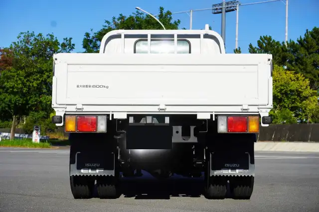 いすゞ エルフ 小型 平ボディ 床鉄板 TRG-NHR85Aの中古トラック画像4