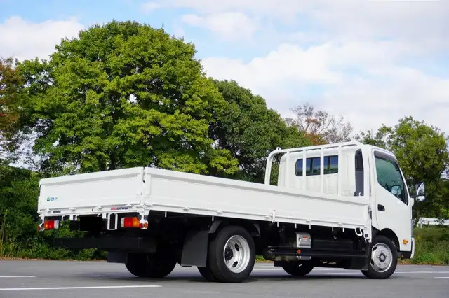 日野 デュトロ 小型 平ボディ 2RG-XZU710M R2の中古トラック画像3