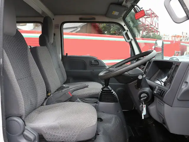 日産 アトラス 小型 平ボディ Wキャブ 床鉄板の中古トラック画像11