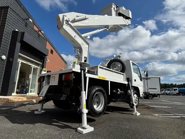 いすゞ エルフ 小型 高所・建柱車 高所作業車 の中古トラック画像3