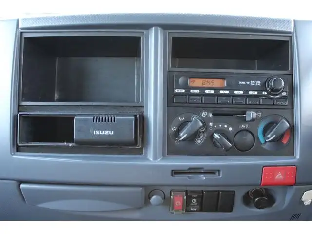 いすゞ エルフ 小型 平ボディ Wキャブ の中古トラック画像10