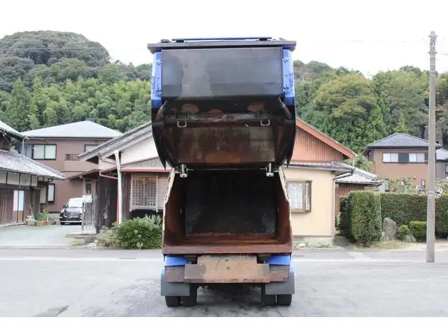 いすゞ エルフ 小型 パッカー車 巻き込み式 回転ダンプ式の中古トラック画像6
