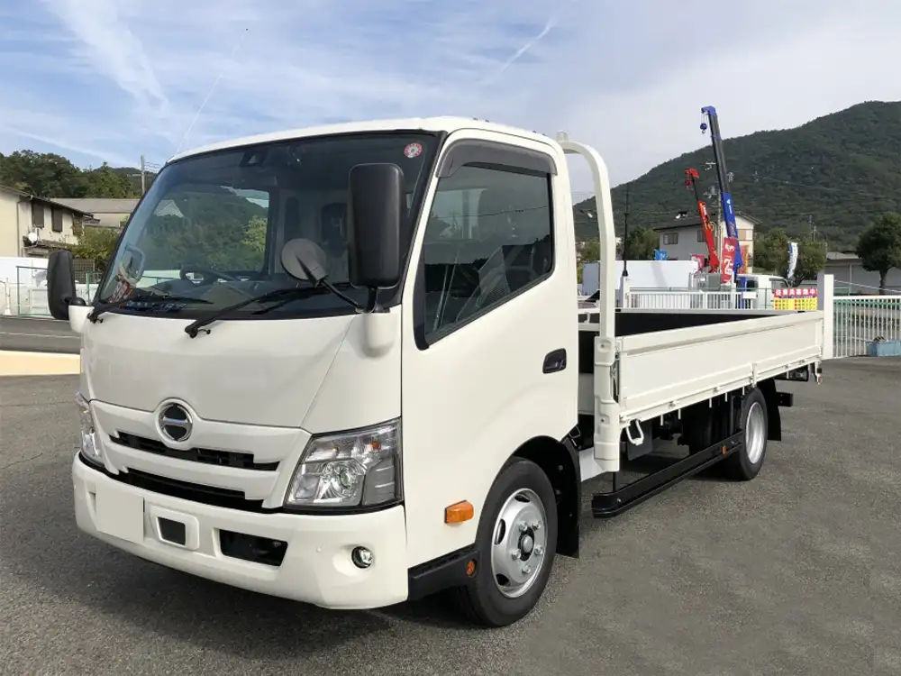 日野 デュトロ 小型 平ボディ 2KG-XZU710M R6 の中古トラック【車両No.175816】