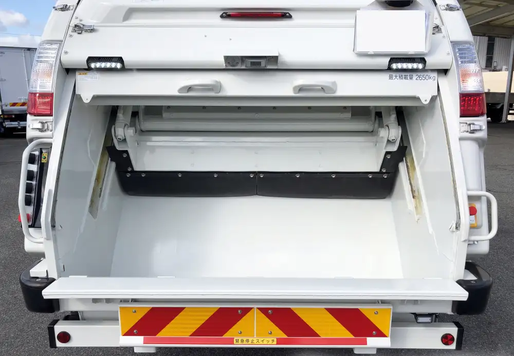日野 デュトロ 小型 パッカー車 プレス式 2PG-XZU700Mの中古トラック画像5