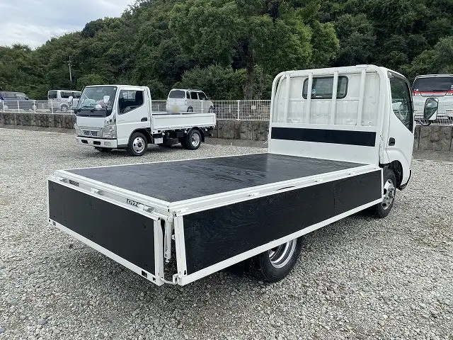 トヨタ ダイナ 小型 平ボディ BDG-XZU504 H20の中古トラック画像4