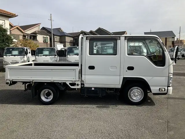 いすゞ エルフ 小型 平ボディ Wキャブ TRG-NHR85Aの中古トラック画像2
