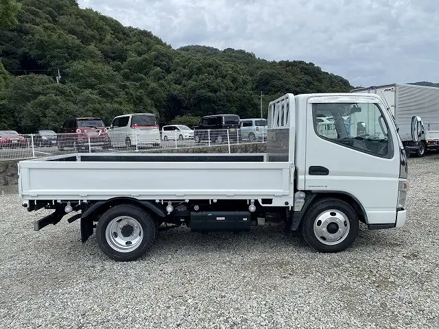 三菱 キャンター 小型 平ボディ PDG-FE70D H22の中古トラック画像2