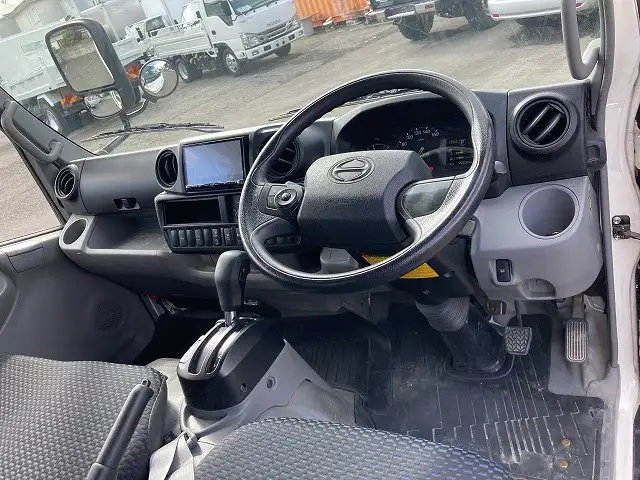 日野 デュトロ 小型 平ボディ 2RG-XZC605M H31/R1の中古トラック画像7