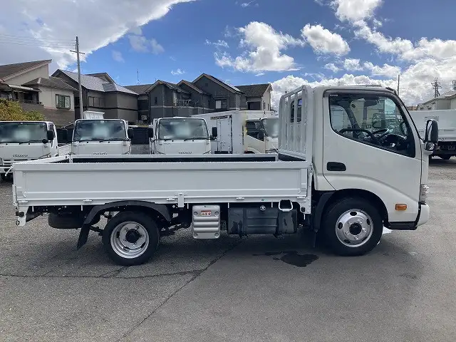日野 デュトロ 小型 平ボディ 2RG-XZC605M H31/R1の中古トラック画像2