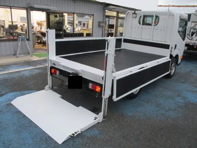 日産 アトラス 小型 平ボディ パワーゲート CBF-SQ1F24の中古トラック画像5