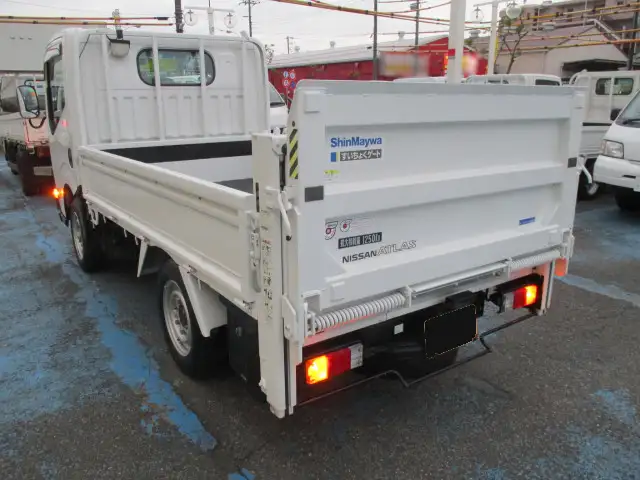 日産 アトラス 小型 平ボディ パワーゲート CBF-SQ1F24の中古トラック画像4