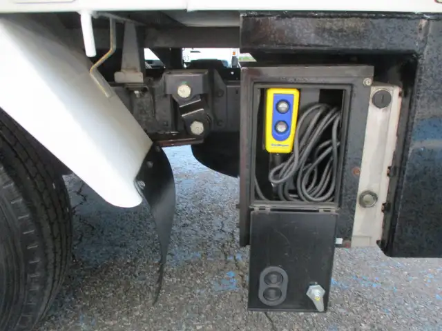 日産 アトラス 小型 平ボディ パワーゲート CBF-SQ1F24の中古トラック画像18