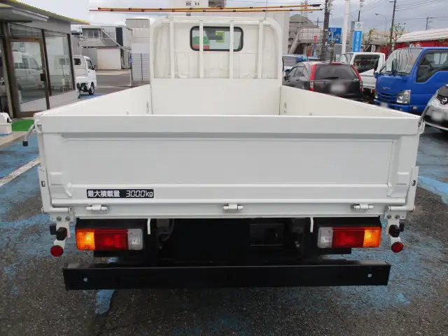 トヨタ トヨエース 小型 平ボディ 床鉄板 TPG-XZU605の中古トラック画像3
