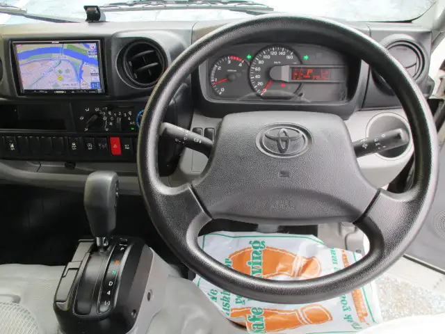トヨタ トヨエース 小型 平ボディ 床鉄板 TPG-XZU605の中古トラック画像13