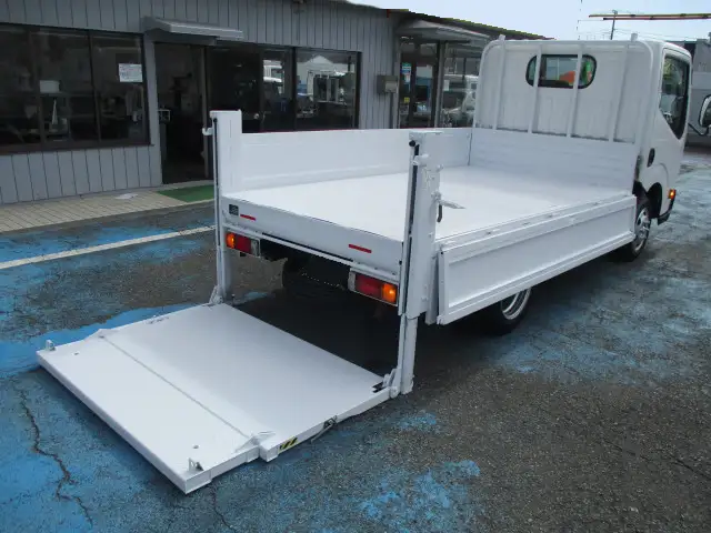 日産 アトラス 小型 平ボディ 床鉄板 CBF-SQ2F24の中古トラック画像5