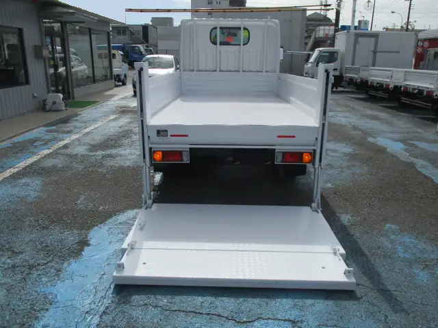 日産 アトラス 小型 平ボディ 床鉄板 CBF-SQ2F24の中古トラック画像6