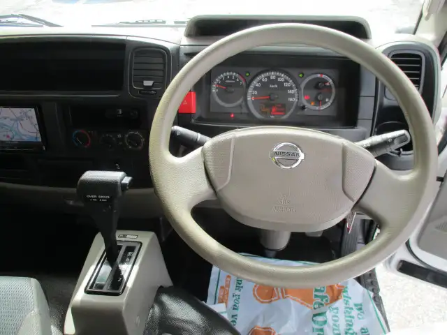 日産 アトラス 小型 平ボディ 床鉄板 CBF-SQ2F24の中古トラック画像15
