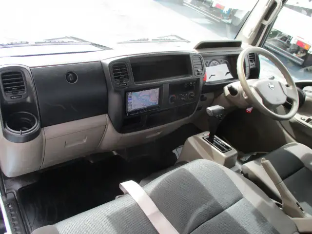 日産 アトラス 小型 平ボディ 床鉄板 CBF-SQ2F24の中古トラック画像16