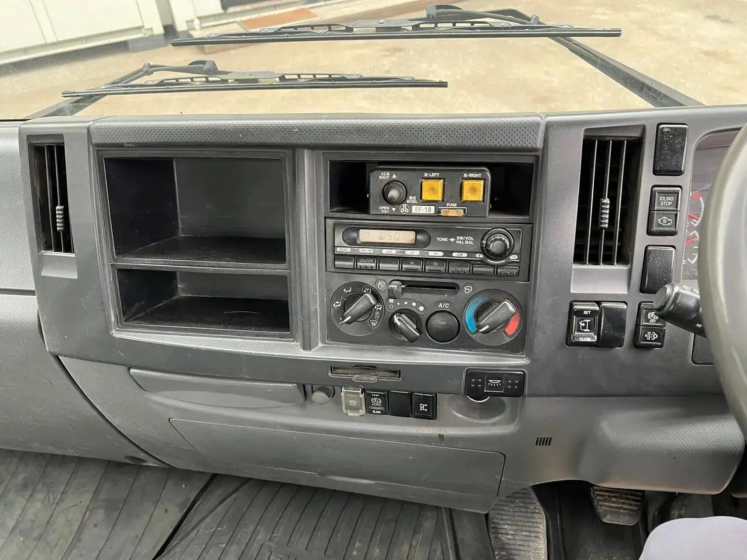 いすゞ フォワード 中型/増トン ダンプ Lゲート TKG-FRR90S1の中古トラック画像13