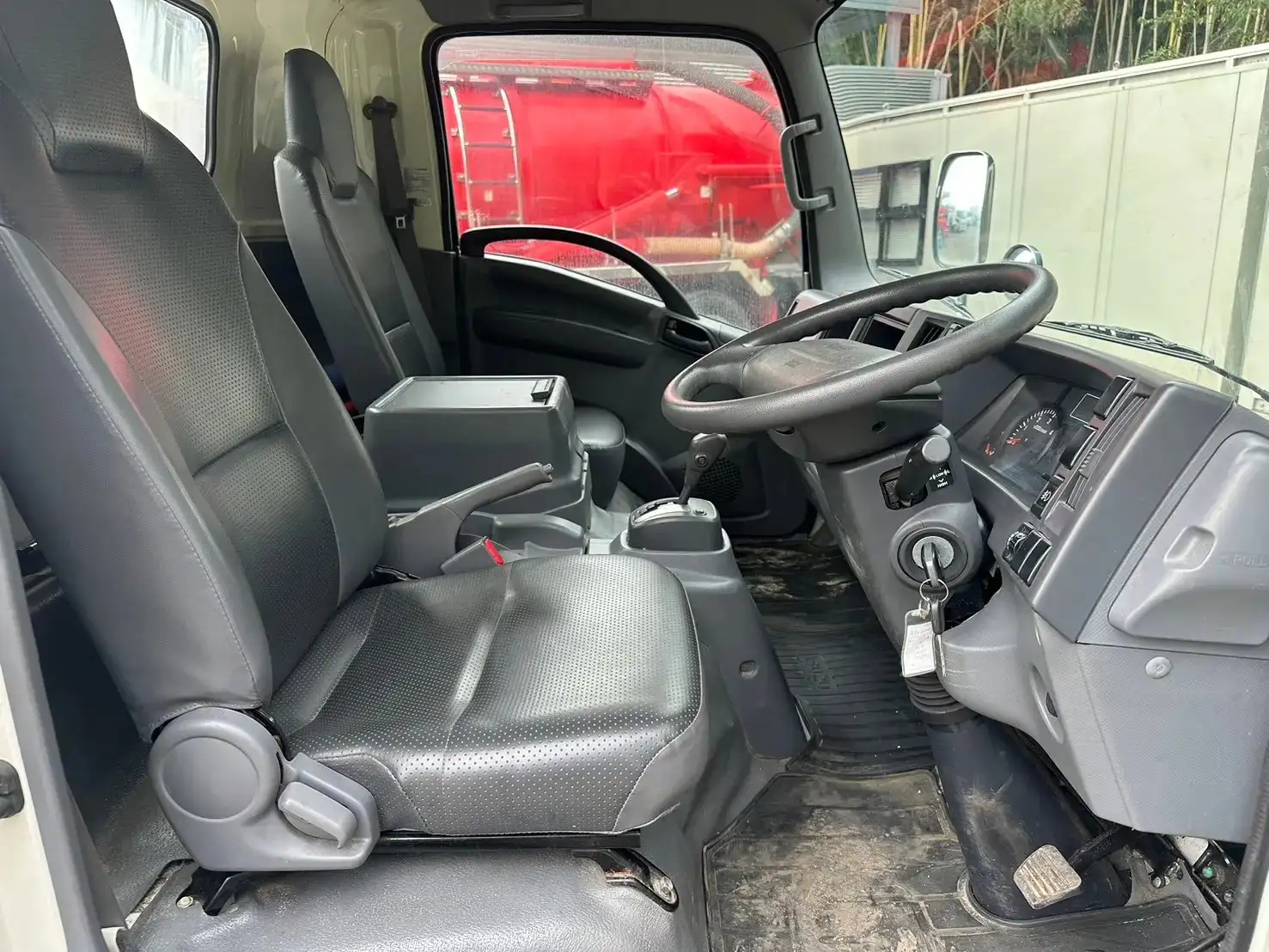 いすゞ エルフ 小型 タンク車 バキューム SKG-NPR85YNの中古トラック画像10