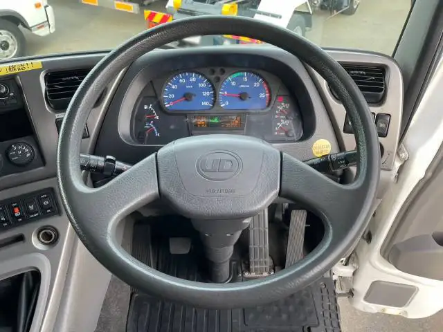 日産UD クオン 大型 クレーン付 エアサス 5段の中古トラック画像15