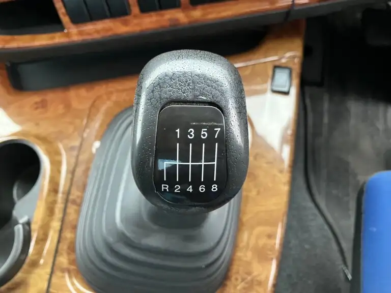 いすゞ ギガ 大型 トラクター ハイルーフ 2デフの中古トラック画像15