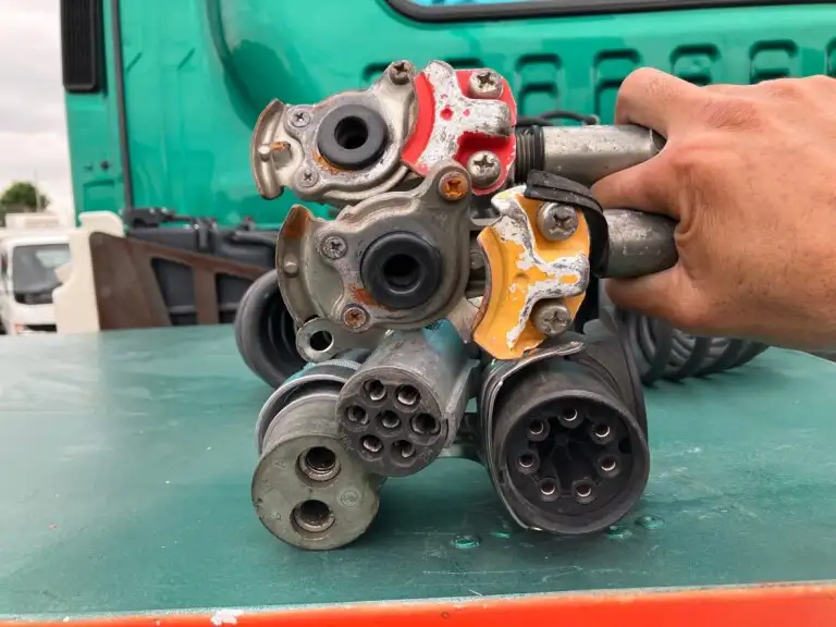 いすゞ ギガ 大型 トラクター ハイルーフ 2デフの中古トラック画像8