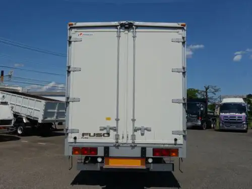 三菱 ファイター 中型/増トン ウイング エアサス ベッドの中古トラック画像3