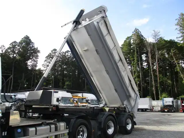 輸入車・その他 輸入車その他 トレーラー/その他 トレーラー 2軸 エアサスの中古トラック画像1