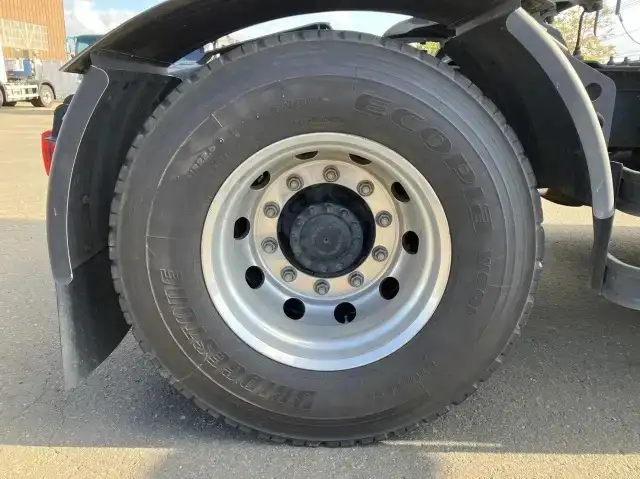 いすゞ ギガ 大型 トラクター ハイルーフ 1デフの中古トラック画像20