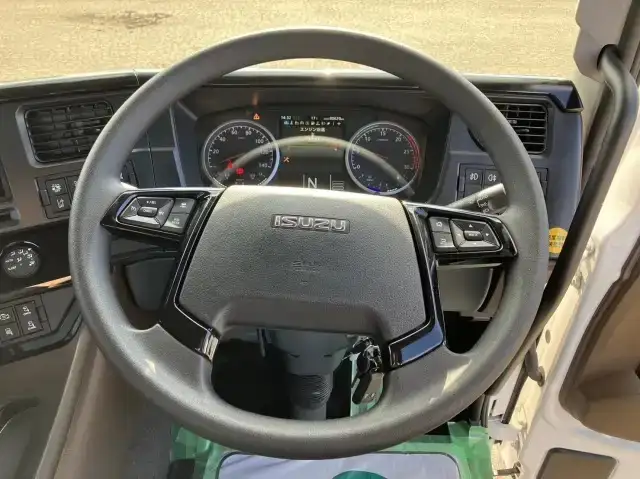 いすゞ ギガ 大型 トラクター ハイルーフ 1デフの中古トラック画像9