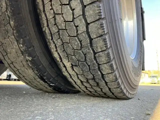 いすゞ ギガ 大型 トラクター ハイルーフ 1デフの中古トラック画像20
