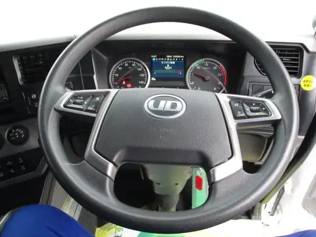 日産UD クオン 大型 トラクター 1デフ ベッドの中古トラック画像7
