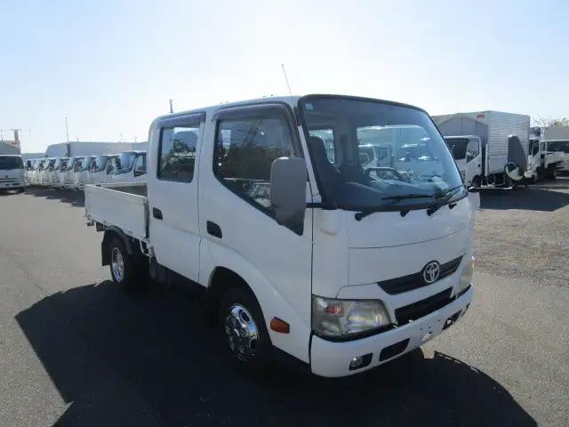 トヨタ ダイナ 小型 平ボディ Wキャブ SKG-XZU605の中古トラック画像2