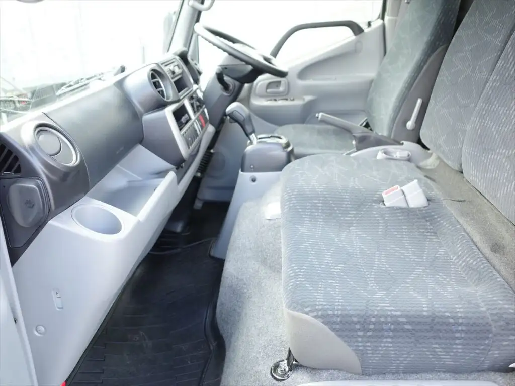 トヨタ ダイナ 小型 アルミバン 3BF-TRY230 R6の中古トラック画像16