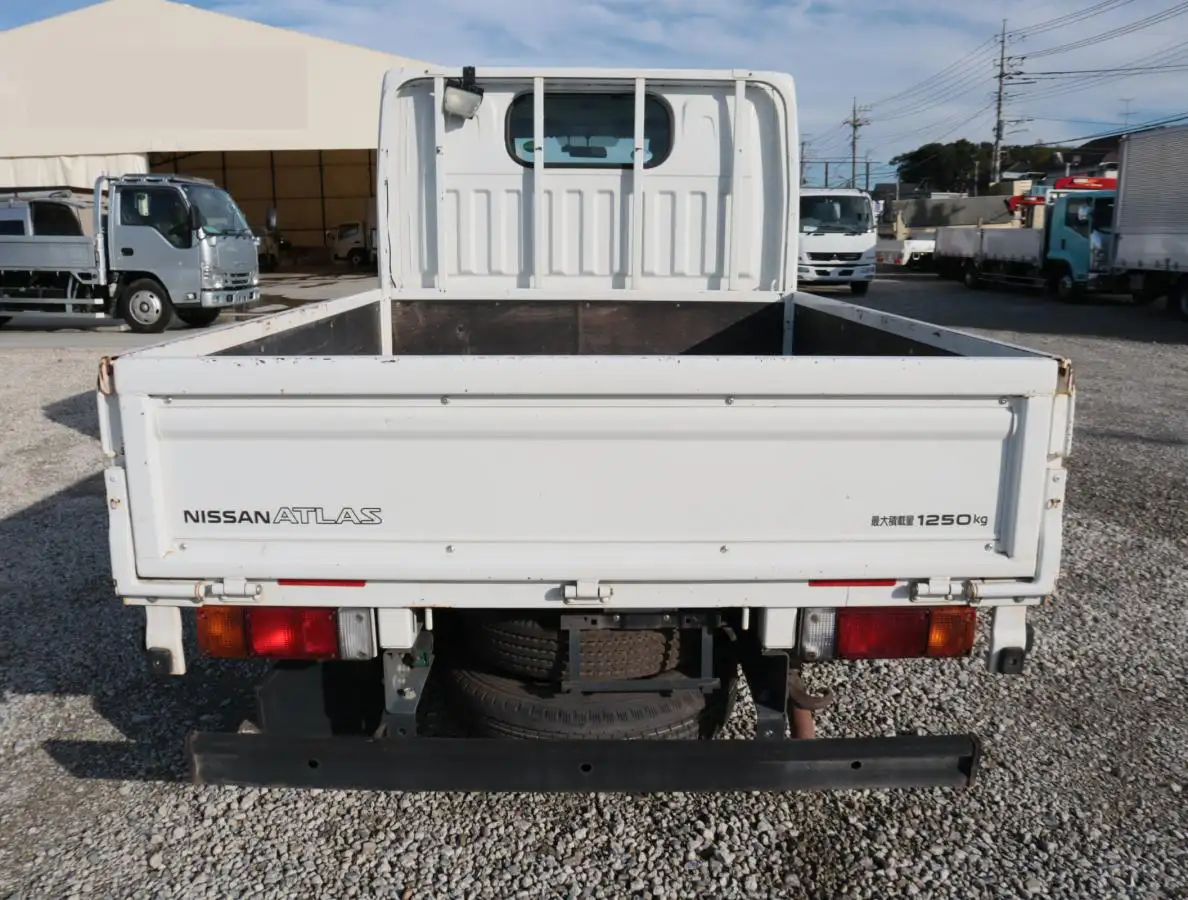 日産 アトラス 小型 平ボディ Wキャブ CBF-SQ2F24の中古トラック画像4