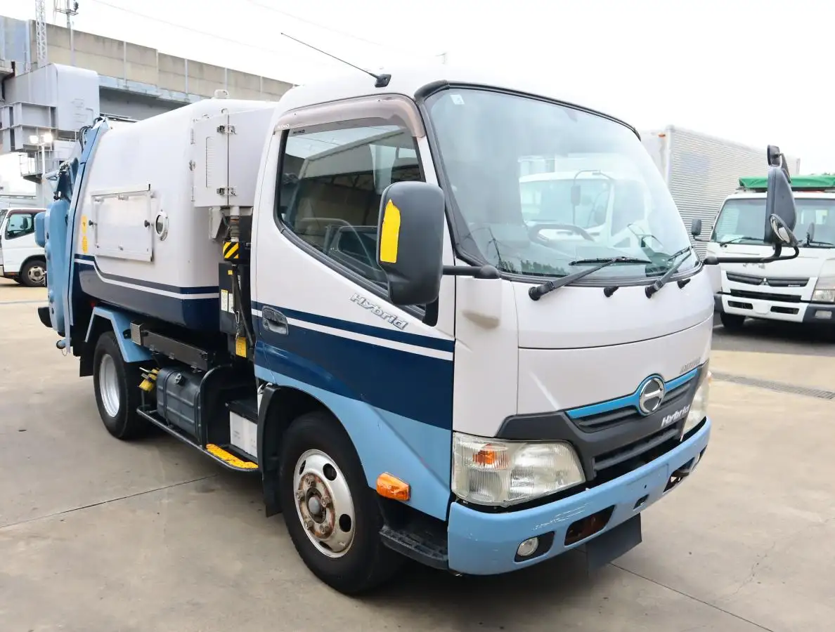 日野 デュトロ 小型 パッカー車 巻き込み式 回転ダンプ式の中古トラック画像2