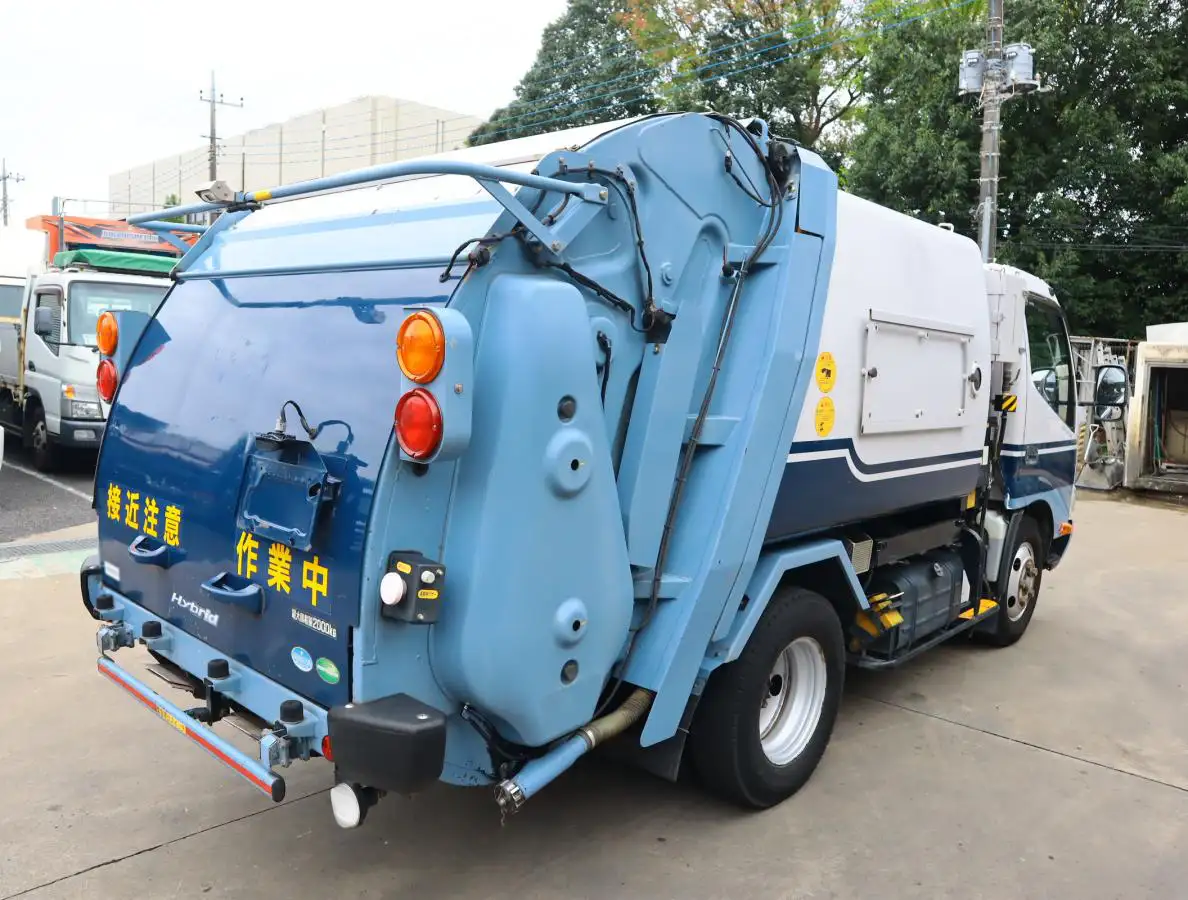 日野 デュトロ 小型 パッカー車 巻き込み式 回転ダンプ式の中古トラック画像3
