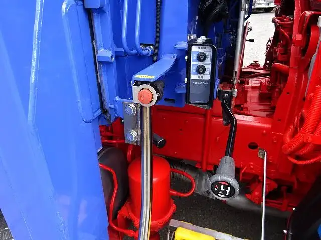 三菱 ファイター 中型/増トン 車両重機運搬 セルフローダー 2KG 三菱 ファイター 中型/増トン 車両重機運搬 セルフローダー 2KG