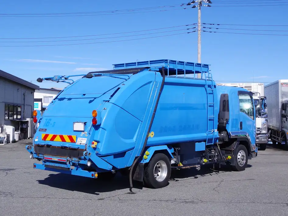 いすゞ フォワード 中型/増トン パッカー車 プレス式 ベッドの中古トラック画像3